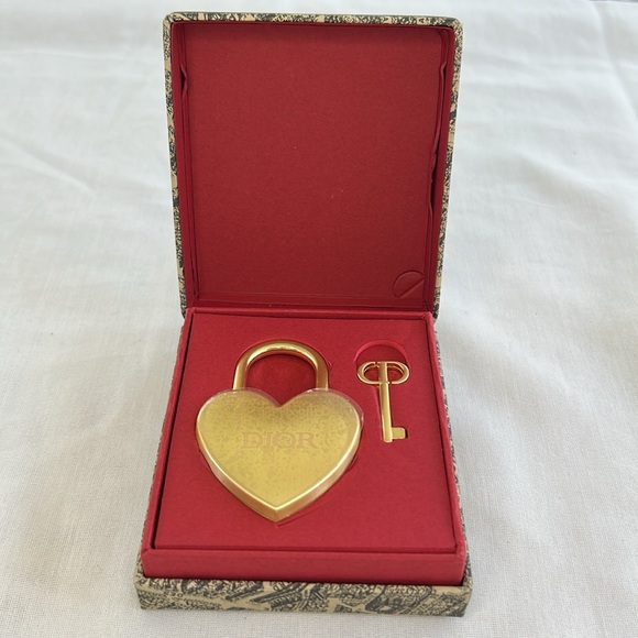 Dior Gold Heart Lock and Key Set NEW In Box - Picture 6 of 8